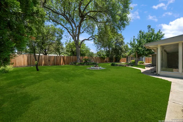 $2,195 | 425 Crestwind Drive, Windcrest, TX 78239