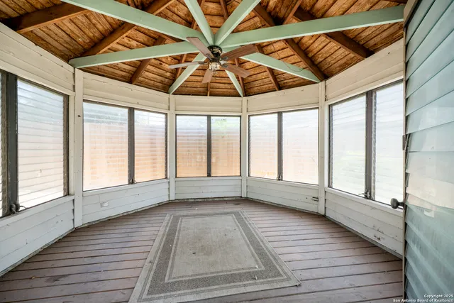 $2,195 | 425 Crestwind Drive, Windcrest, TX 78239