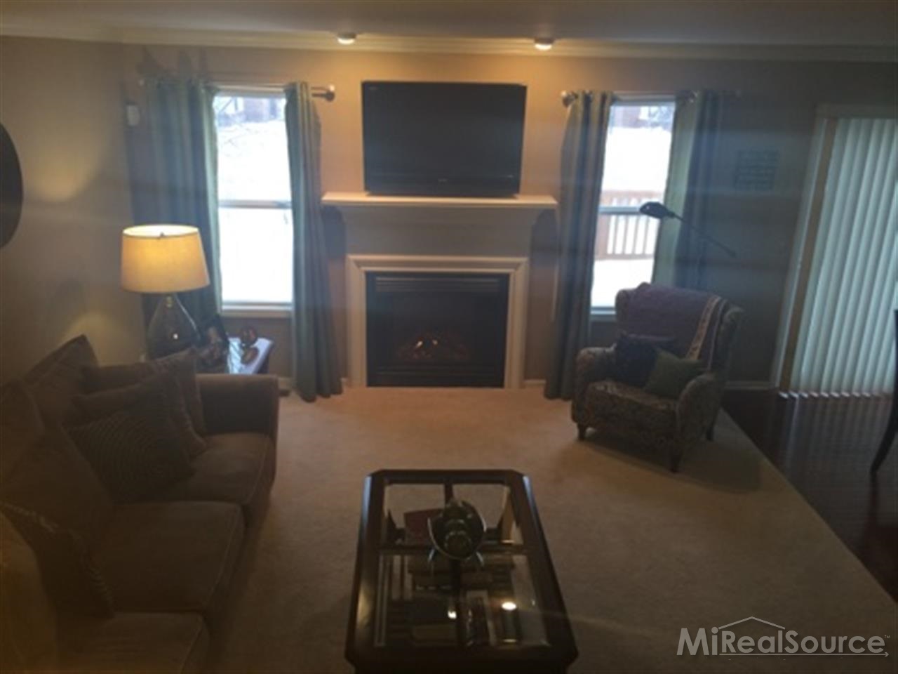 45748 Rathmore Drive Macomb, MI 48044 - Photo 11 of 17 31180084-11.JPG