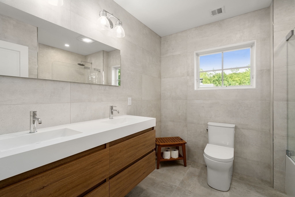 54 Meadowbrook Road Westwood, MA 02090 - Photo 26 of 40 Gallery Image 26