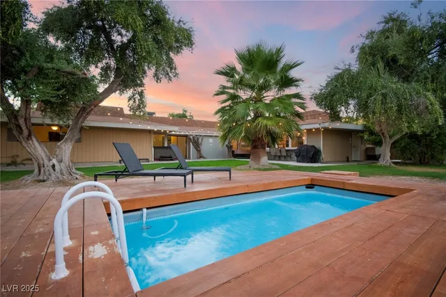 $820,000 | 5710 Madre Mesa Drive, Las Vegas, NV 89108