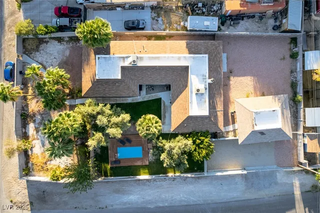 $820,000 | 5710 Madre Mesa Drive, Las Vegas, NV 89108