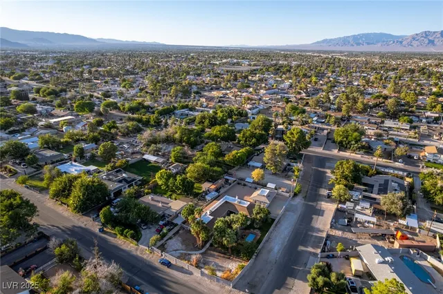 $820,000 | 5710 Madre Mesa Drive, Las Vegas, NV 89108