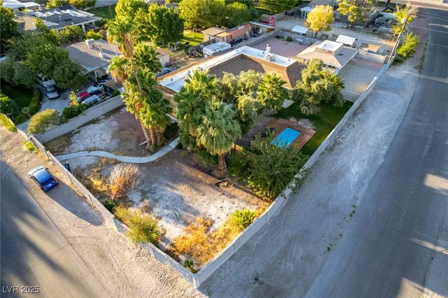 $820,000 | 5710 Madre Mesa Drive, Las Vegas, NV 89108