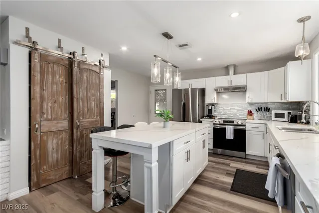 $820,000 | 5710 Madre Mesa Drive, Las Vegas, NV 89108