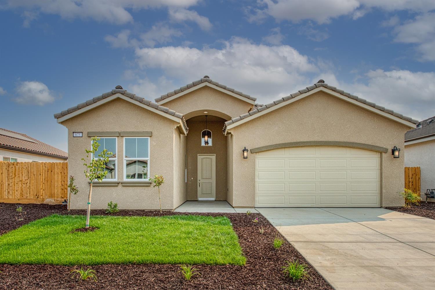603 Alpine Way Madera, CA 93636 - Photo 1 of 38 Gallery Image 1