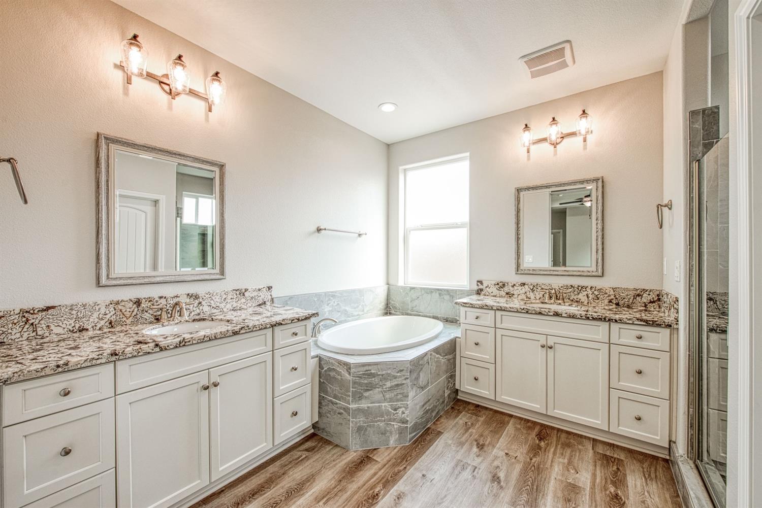 603 Alpine Way Madera, CA 93636 - Photo 14 of 38 Gallery Image 14