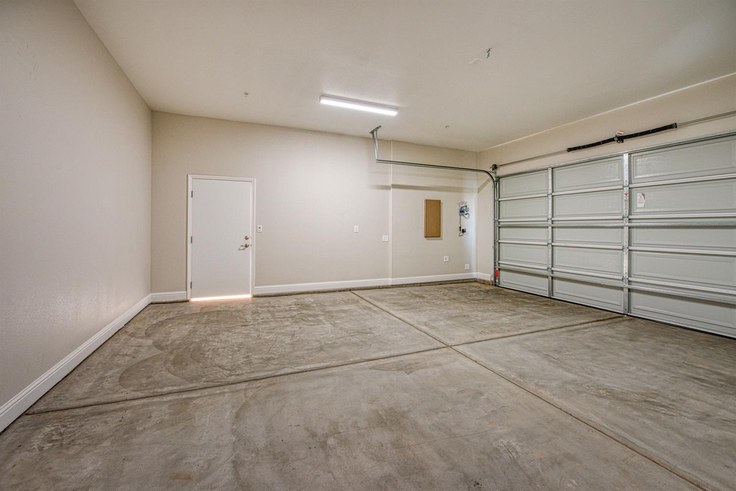 603 Alpine Way Madera, CA 93636 - Photo 15 of 38 Gallery Image 15