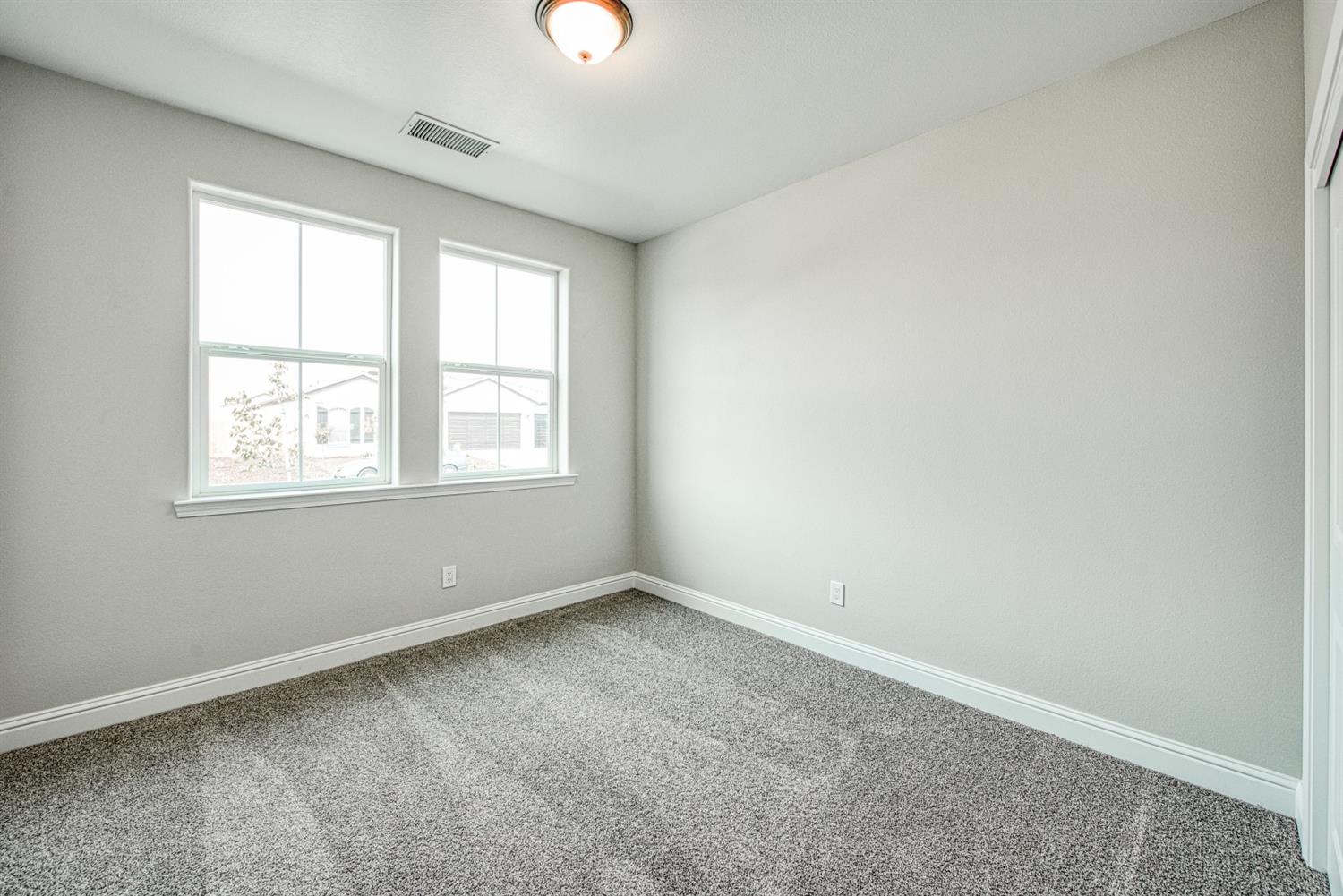 603 Alpine Way Madera, CA 93636 - Photo 19 of 38 Gallery Image 19