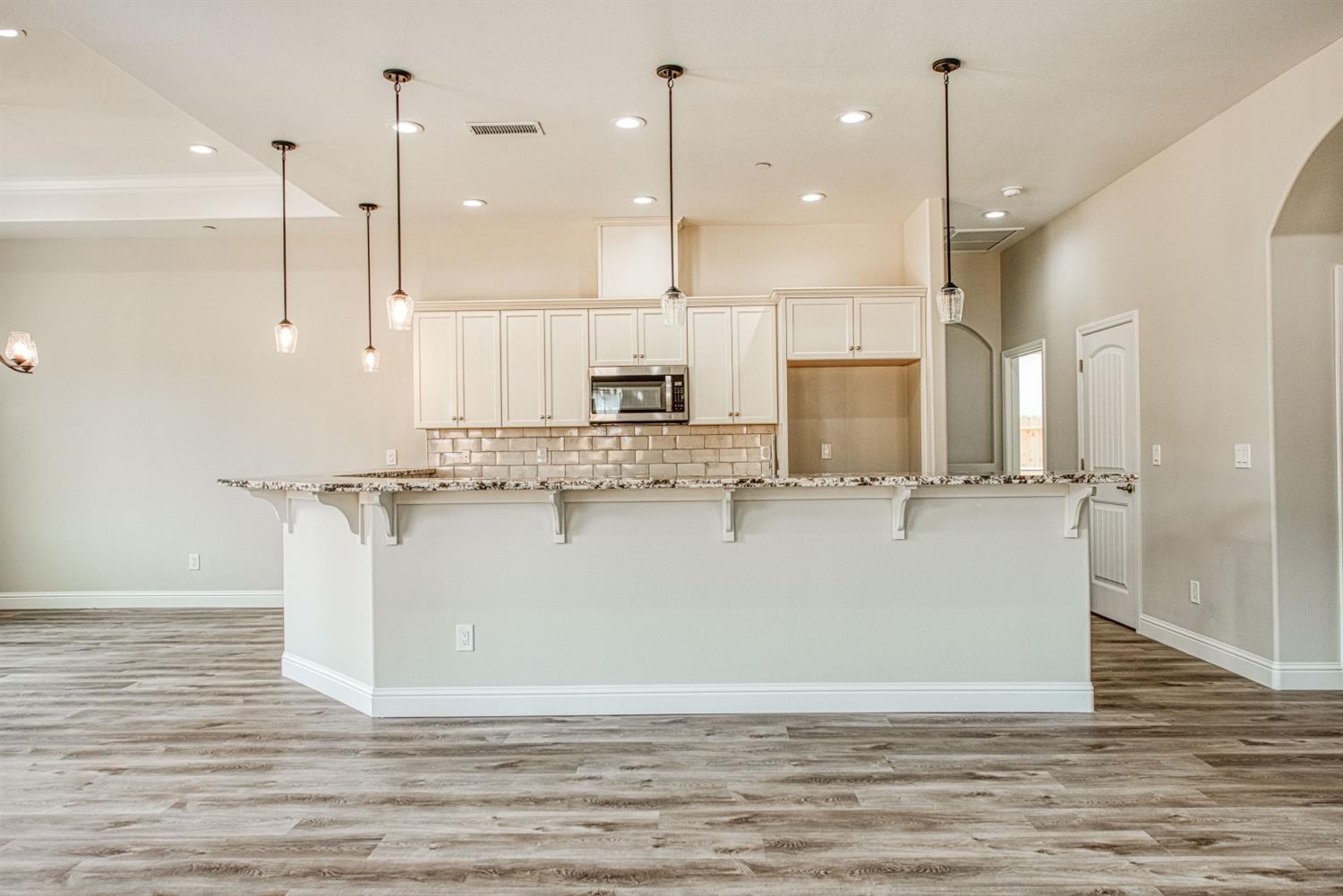 603 Alpine Way Madera, CA 93636 - Photo 6 of 38 Gallery Image 6