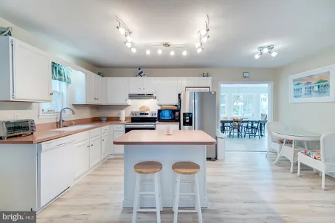 $489,000 | 13 Columbia Avenue, Ocean View, DE 19970