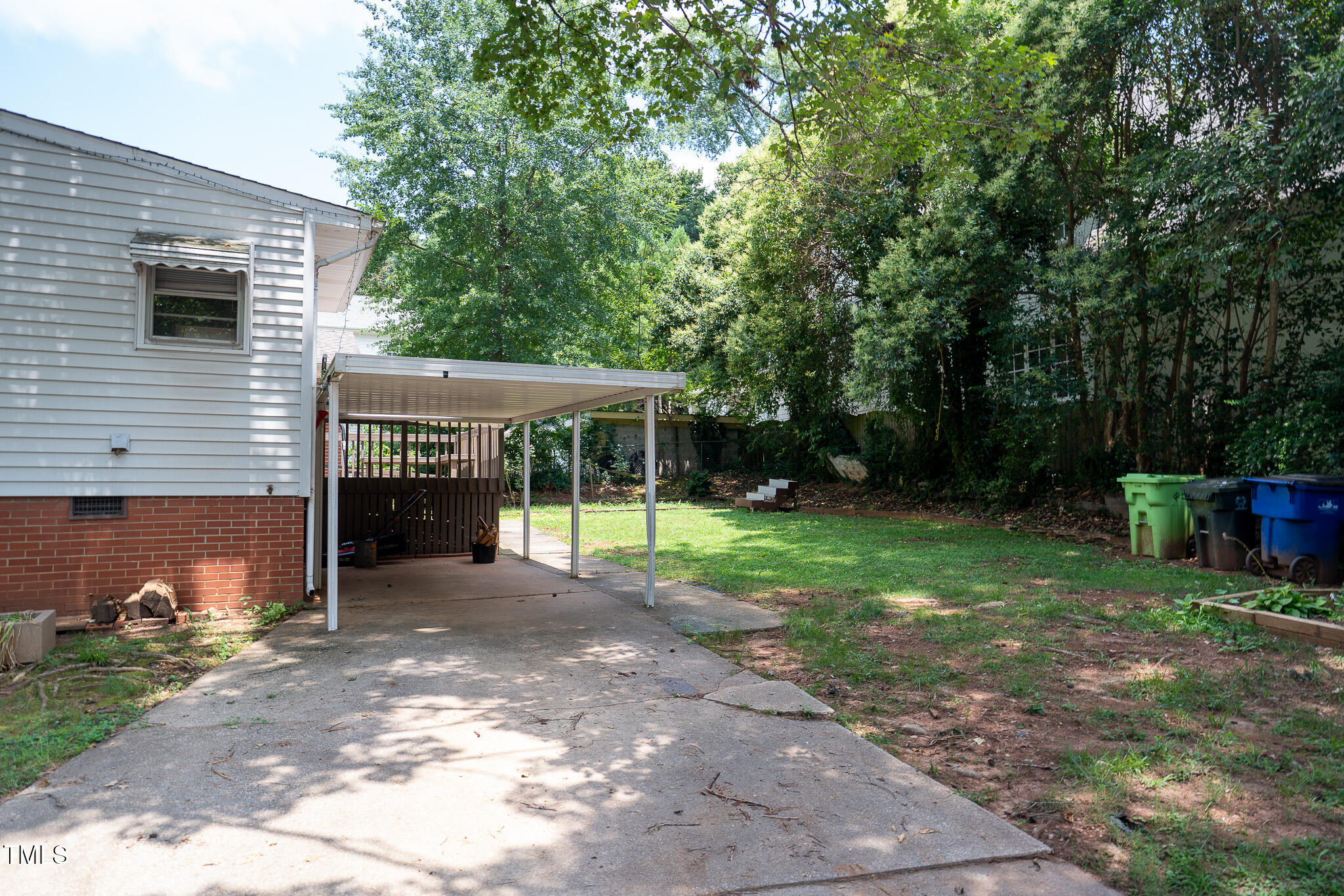 2100 Breeze Road Raleigh, NC 27608 - Photo 16 of 21 2100 Breeze Rd-30