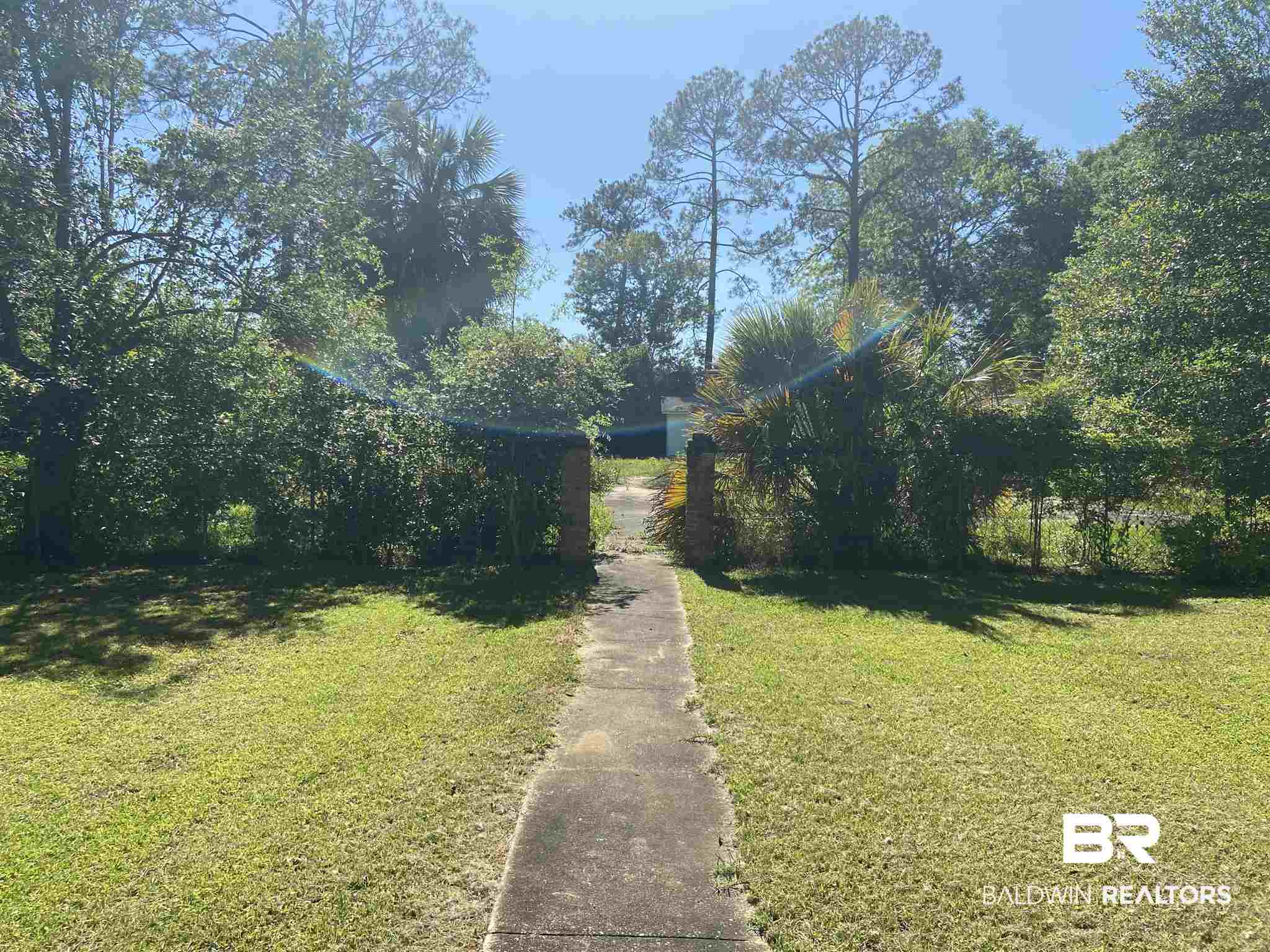 514 Simmons Street Brewton, AL 36426 - Photo 5 of 23