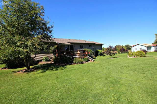 7400 North Nichols Road Flushing, MI 48433 - Photo 9 of 23 21218628-8.JPG