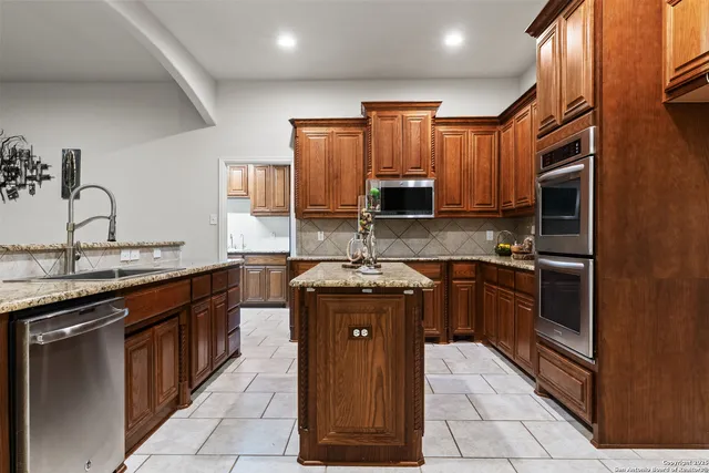 $775,000 | 9715 Wind Gate Parkway, San Antonio, TX 78254