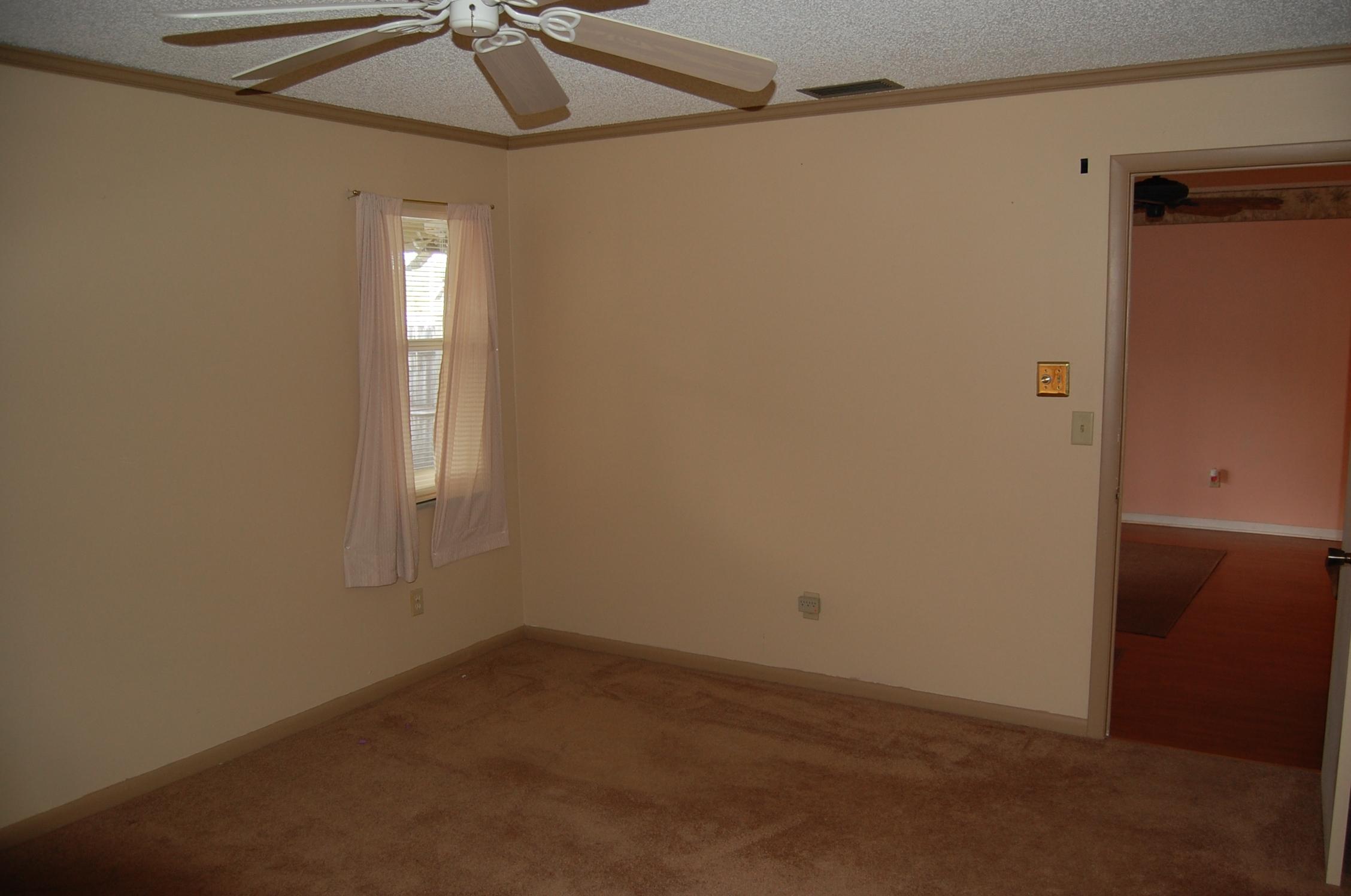 4451-4453 Southeast Village Road Stuart, FL 34997 - Photo 5 of 10 004