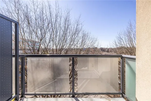 a close view of sink