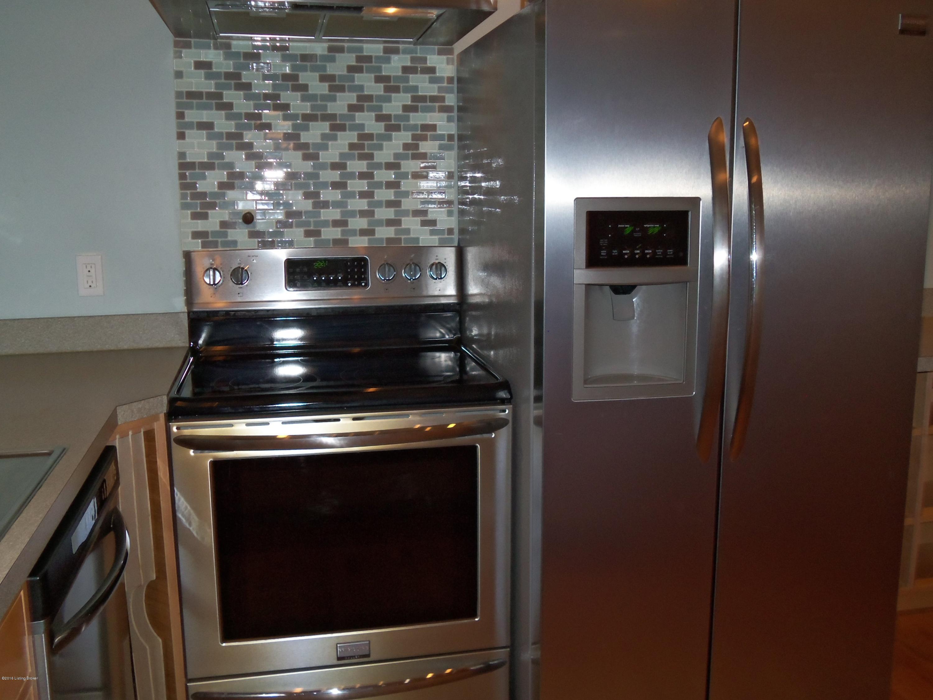 73 Callabell Road Louisville, KY 40206 - Photo 28 of 57 100_2345