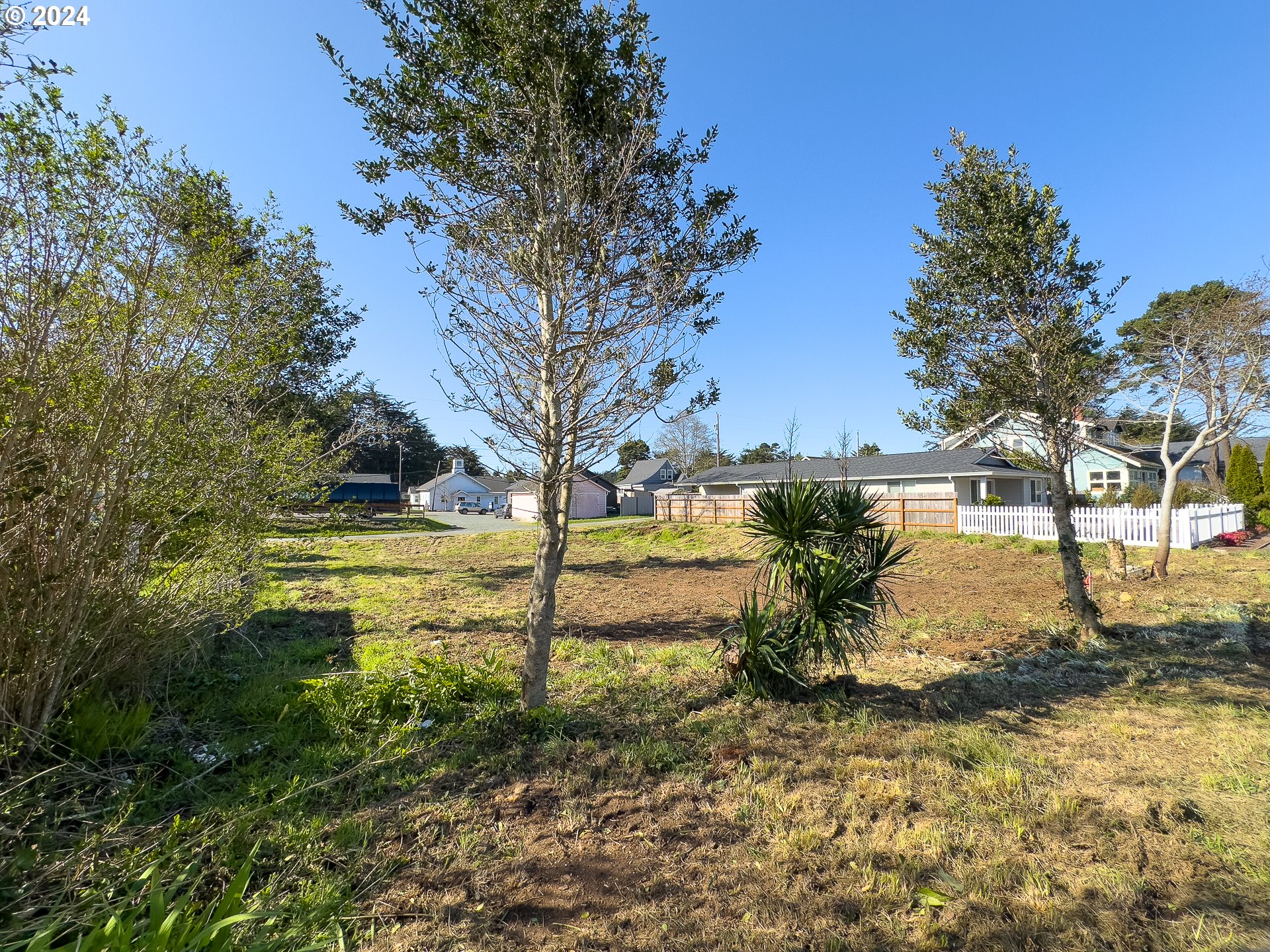 1st Street Southeast, Unit 7800 01 Bandon, OR 97411 - Photo 13 of 16