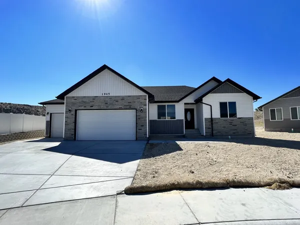 $594,300 | Lot B13 Diamond Rdg Drive, Spring Creek, NV 89815