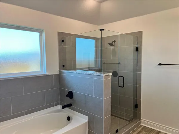 $1,895 | 706 Greyson Lane, Greenville, TX 75402