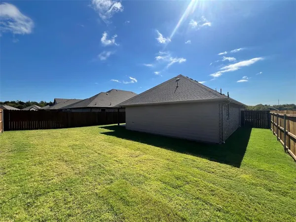 $1,895 | 706 Greyson Lane, Greenville, TX 75402