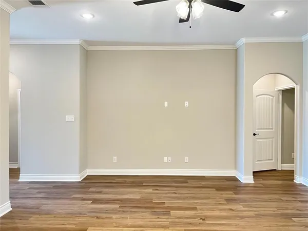$1,895 | 706 Greyson Lane, Greenville, TX 75402