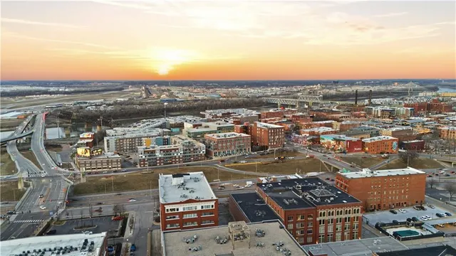 $275,000 | 321 West 7th Street, Unit 402, Kansas City, MO 64105