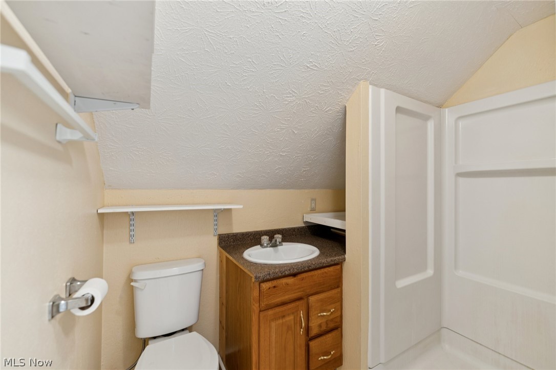 678 Wall Road Wadsworth, OH 44281 - Photo 33 of 50