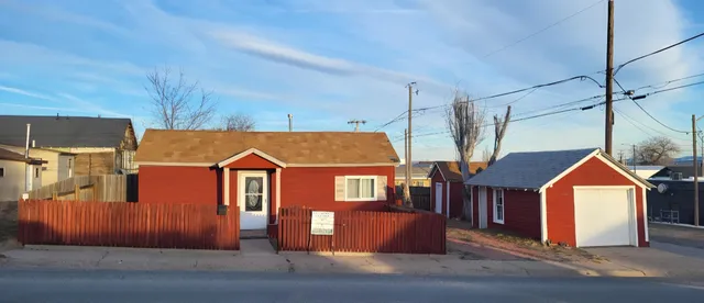 $120,000 | 219 Colorado Street, Rawlins, WY 82301