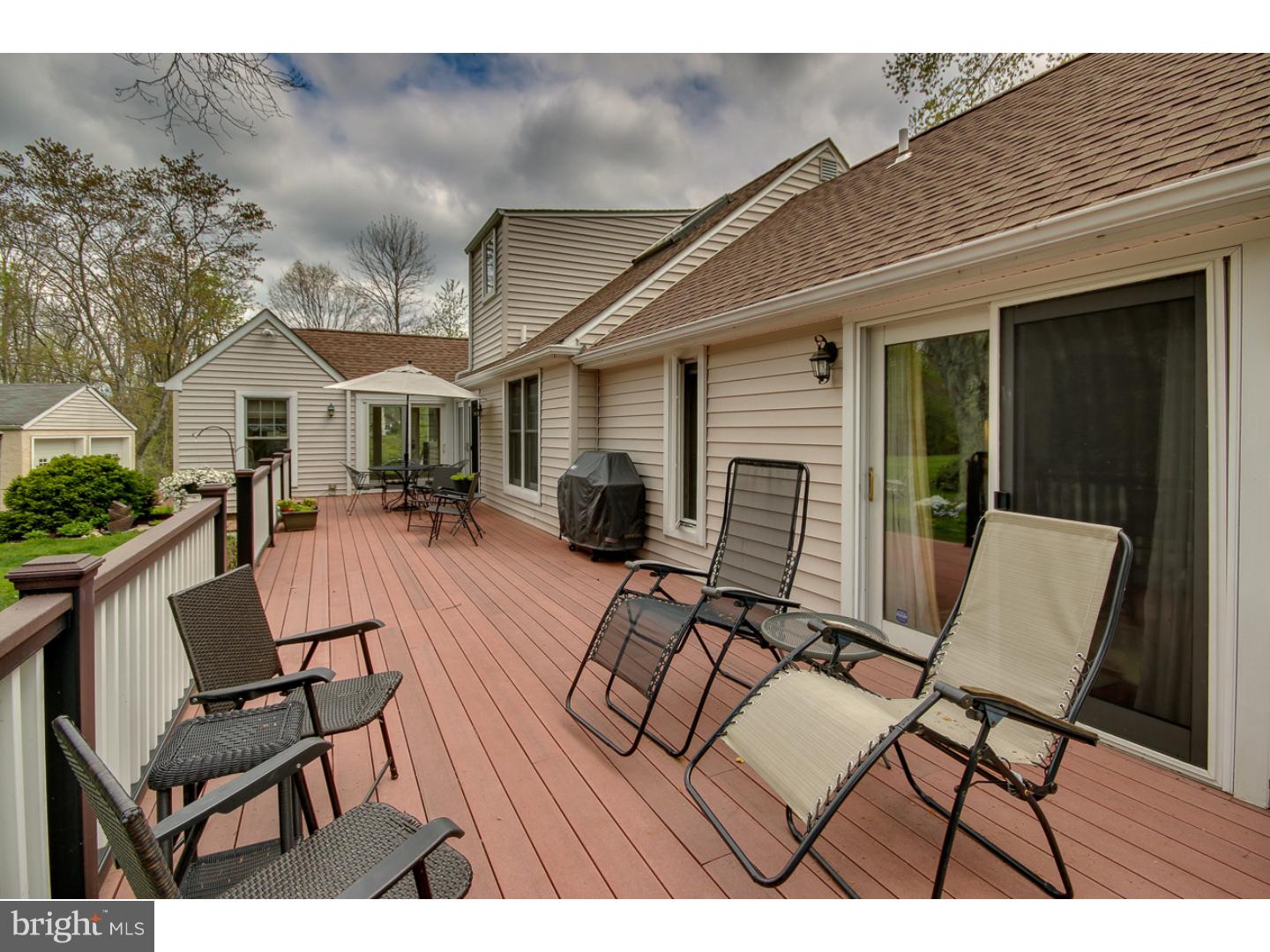 4532 Smith Road Furlong, PA 18925 - Photo 22 of 25 Deck