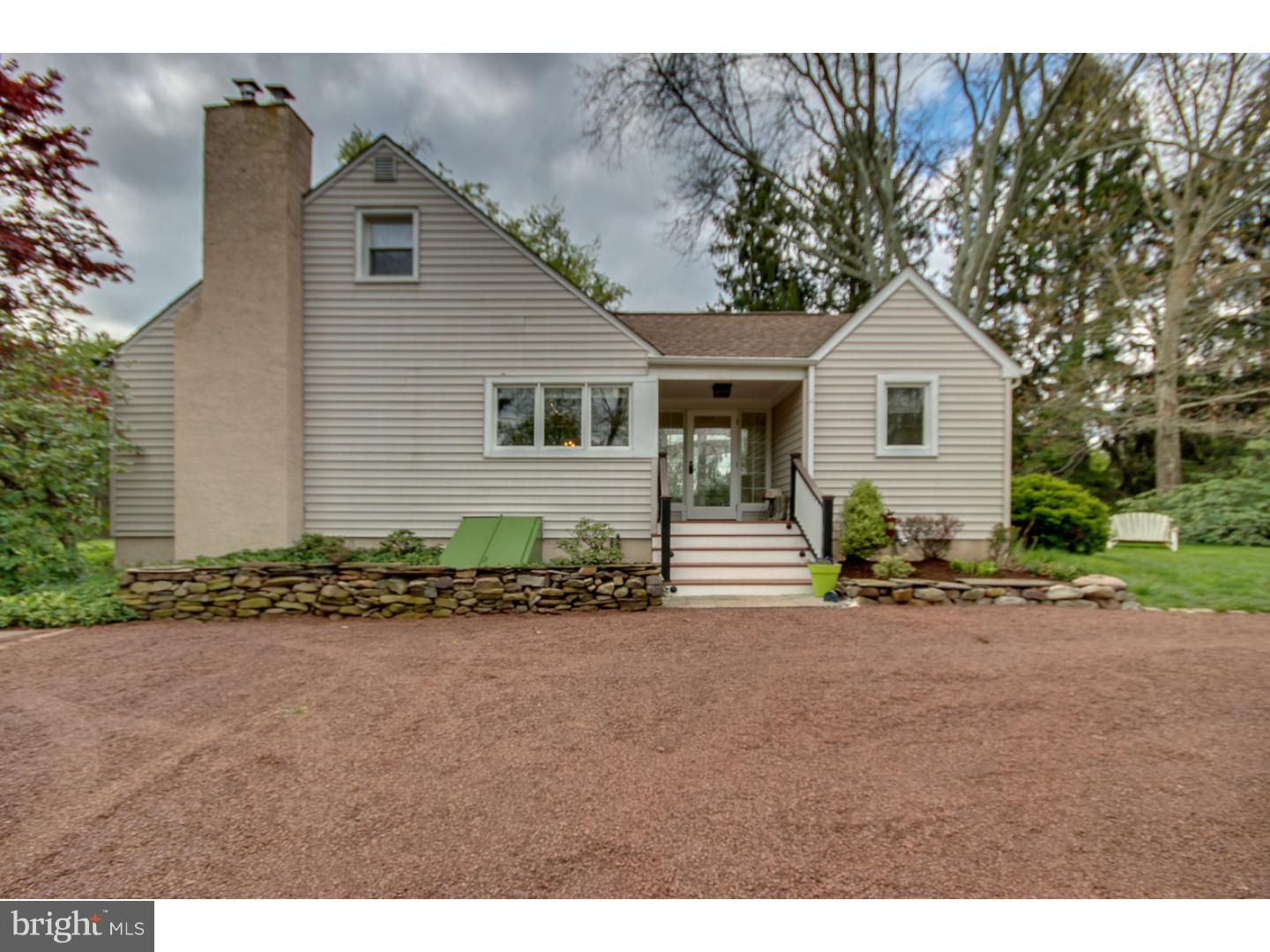 4532 Smith Road Furlong, PA 18925 - Photo 4 of 25 Exterior Side