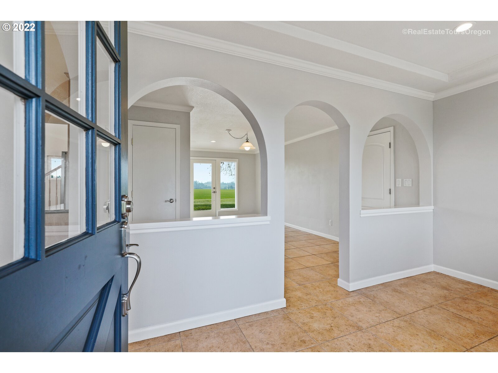 6360 Southwest Minter Bridge Road Hillsboro, OR 97123 - Photo 7 of 32 a view interior of the house and hallway