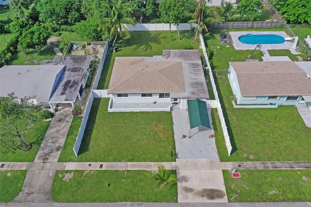 $690,000 | 631 Arizona Avenue, Fort Lauderdale, FL 33312