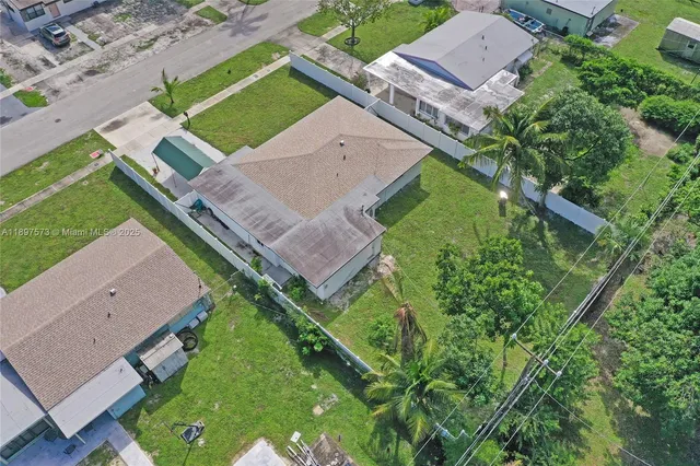 $690,000 | 631 Arizona Avenue, Fort Lauderdale, FL 33312