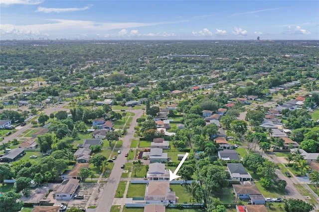 $690,000 | 631 Arizona Avenue, Fort Lauderdale, FL 33312