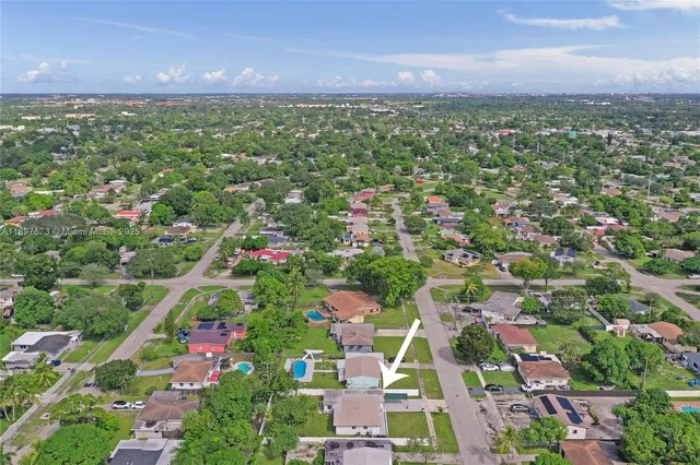 $690,000 | 631 Arizona Avenue, Fort Lauderdale, FL 33312