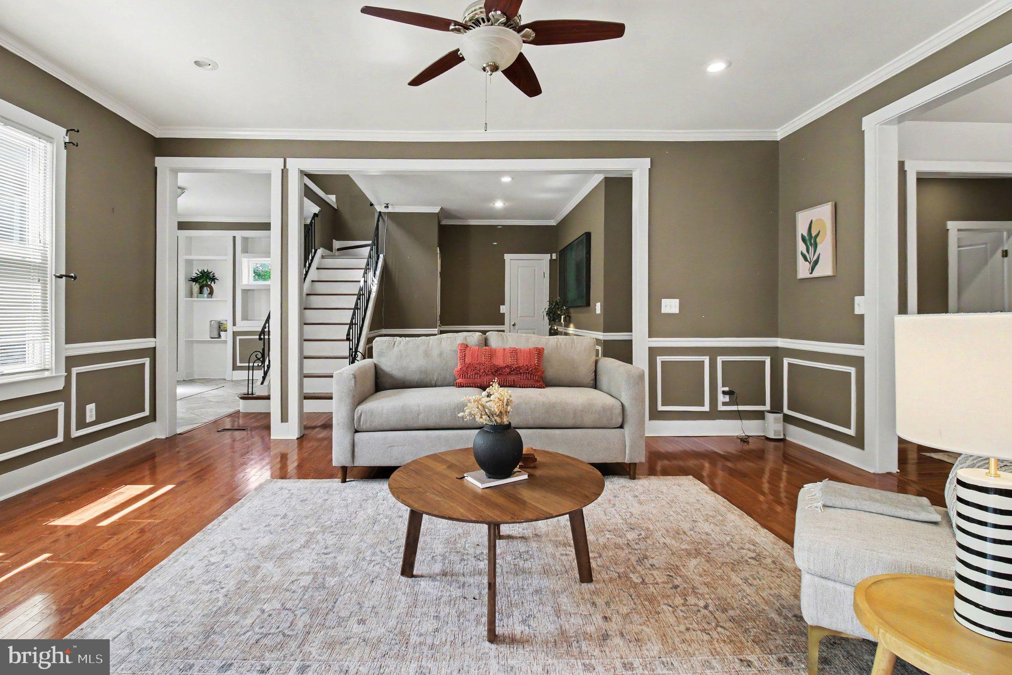 3504 Edgewood Road Baltimore, MD 21215 - Photo 8 of 57 Living room