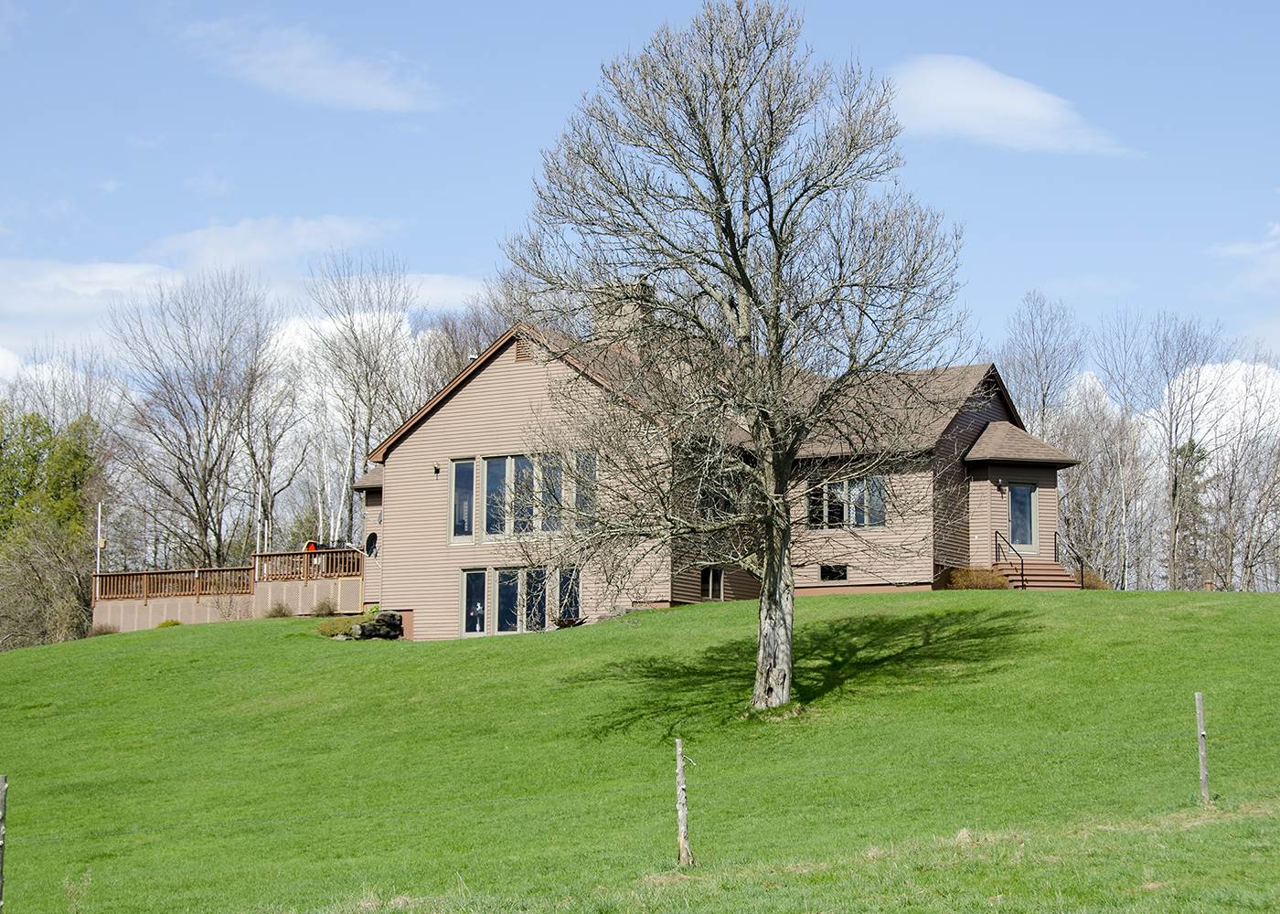 1033 Palin Farm Road Derby, VT 05829 - Photo 3 of 40 Gallery Image 3
