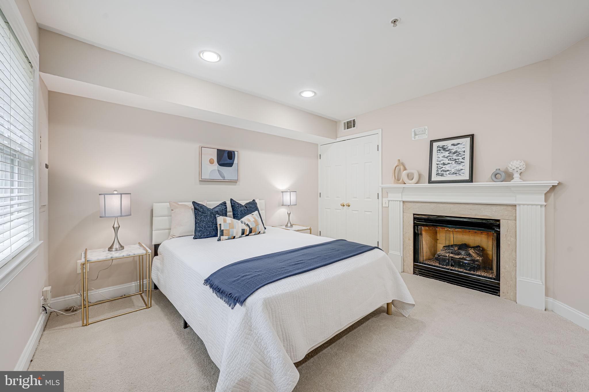 12122 Kinsley Place Reston, VA 20190 - Photo 5 of 25 Gallery Image 5