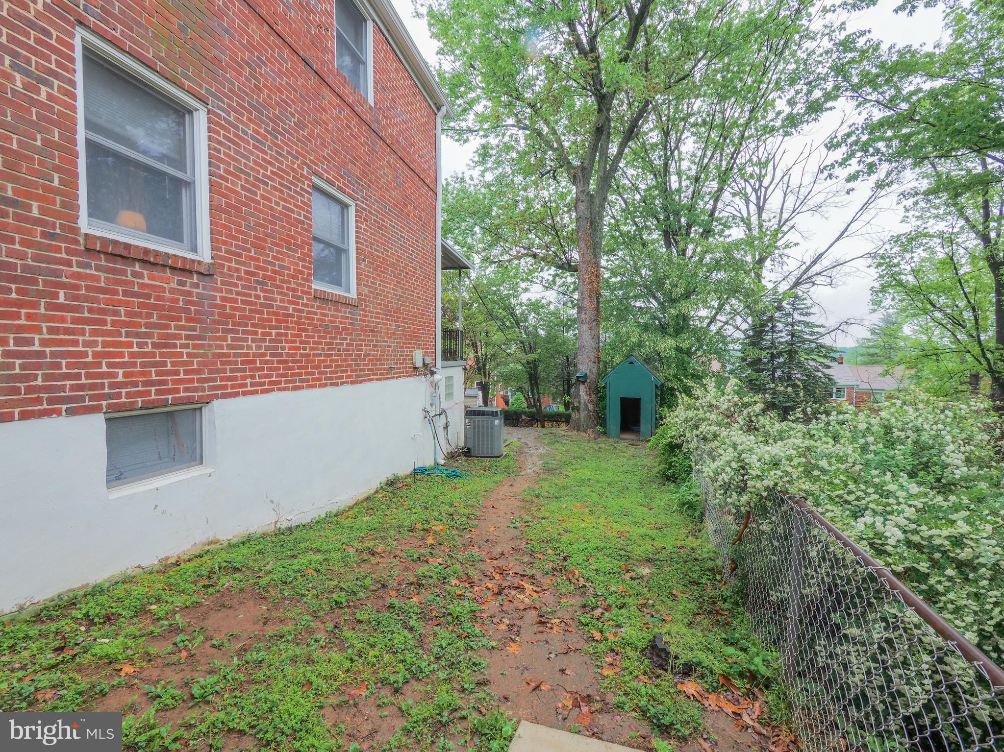 5526 Channing Road Baltimore, MD 21229 - Photo 29 of 42 Side of house