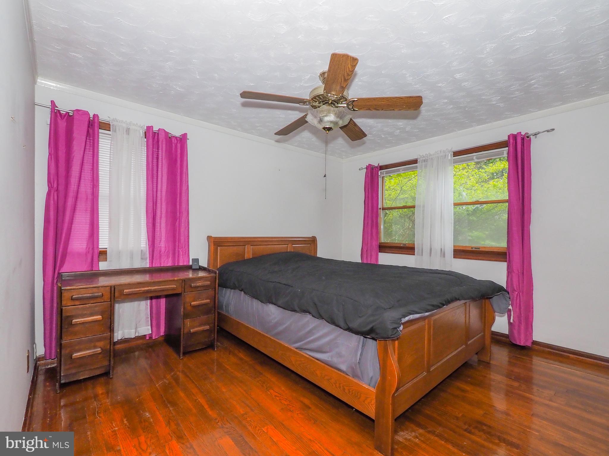 5526 Channing Road Baltimore, MD 21229 - Photo 35 of 42 Bedroom 1