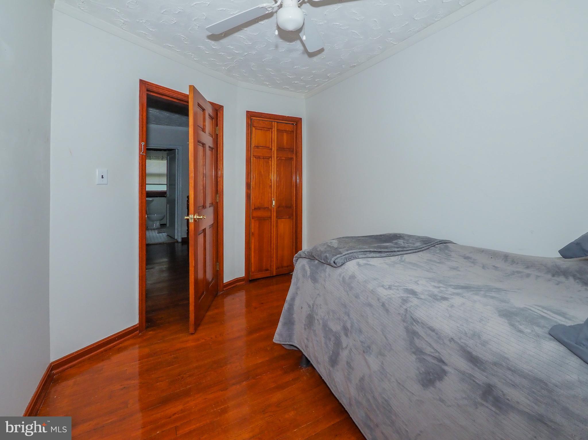 5526 Channing Road Baltimore, MD 21229 - Photo 41 of 42 Bedroom 3