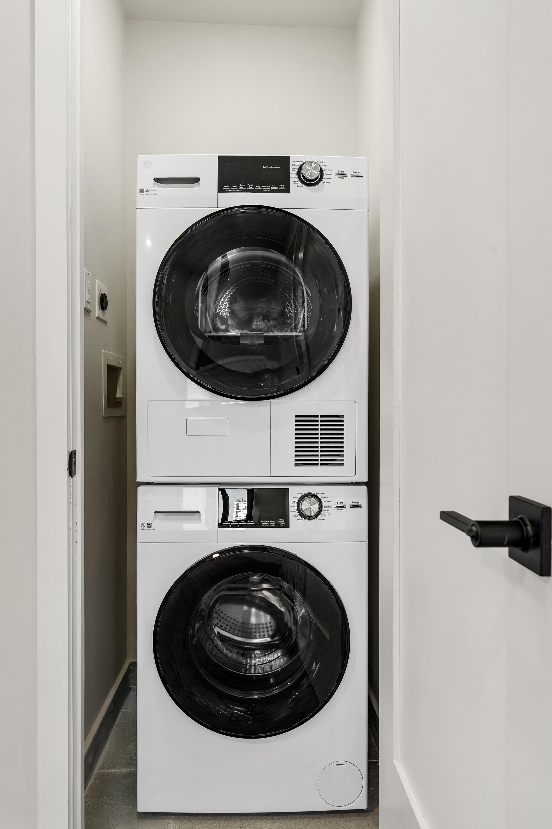 1546 Broadway, Unit 2A Brooklyn, NY 11233 - Photo 6 of 12