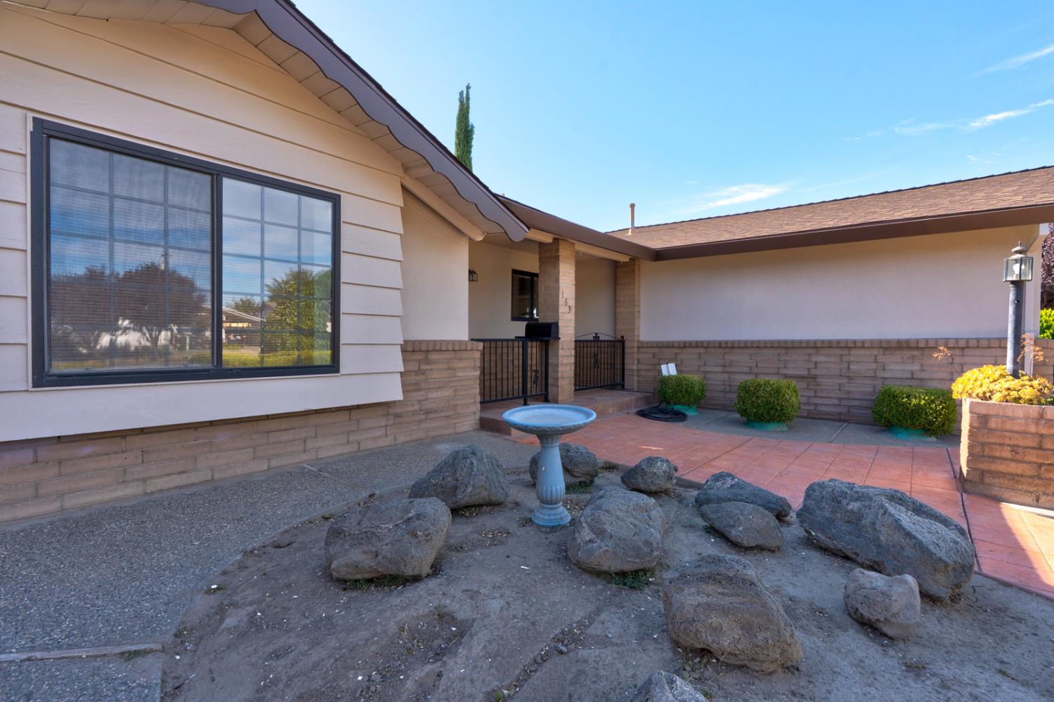 163 North Santa Rosa Street Los Banos, CA 93635 - Photo 44 of 49