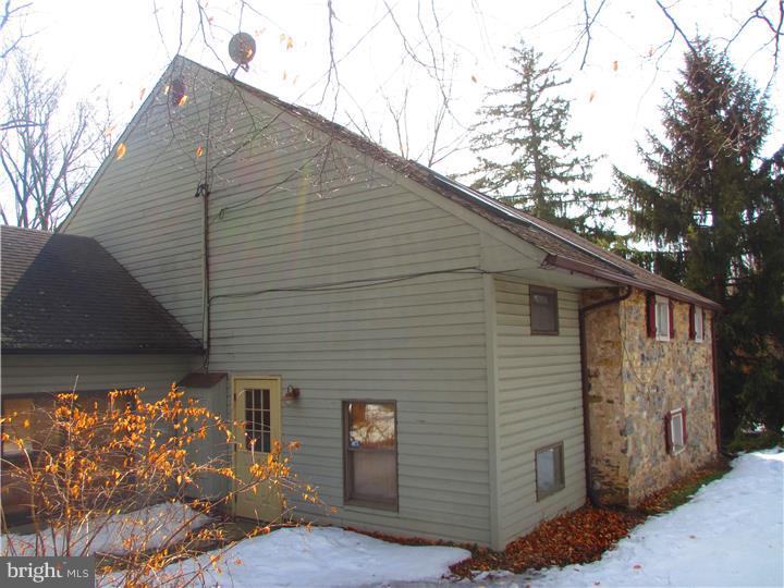 6250 Lower York Road New Hope, PA 18938 - Photo 2 of 19 Exterior Side