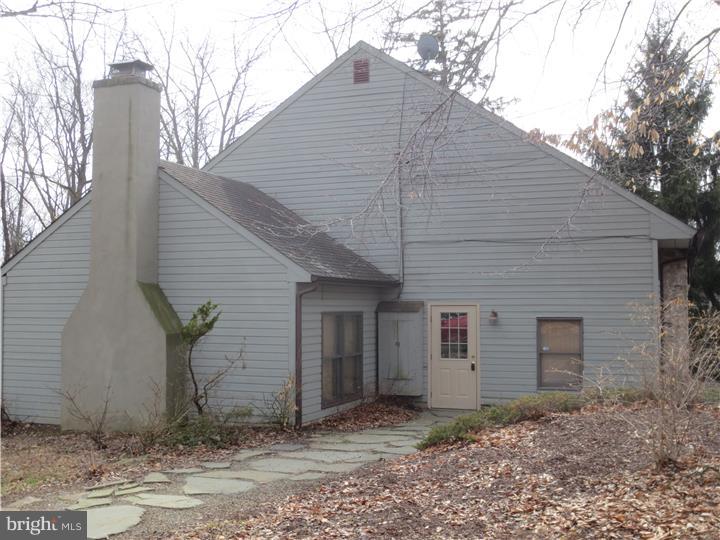 6250 Lower York Road New Hope, PA 18938 - Photo 3 of 19 Exterior Side