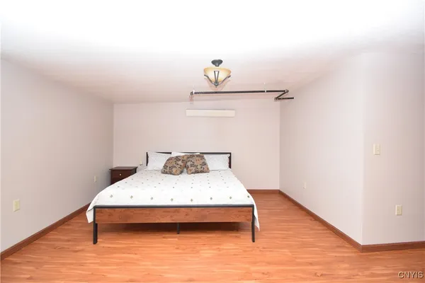$1,500 | 150 Court Street, Unit 42, Watertown, NY 13601
