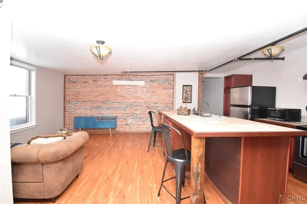 $1,500 | 150 Court Street, Unit 42, Watertown, NY 13601