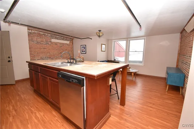 $1,500 | 150 Court Street, Unit 42, Watertown, NY 13601